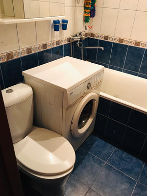 Продам двухкомнатную (2-комн.) квартиру, Героев-североморцев пр-кт, 55, Мурманск г