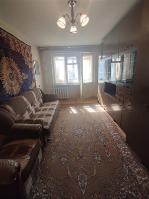 Продам трехкомнатную (3-комн.) квартиру, 9-й мкр, 24, Липецк г