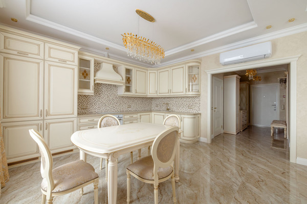 Сдам трехкомнатную (3-комн.) квартиру, Староалексеевская ул, 5а, Москва г
