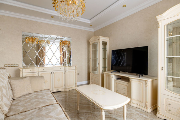 Сдам трехкомнатную (3-комн.) квартиру, Староалексеевская ул, 5а, Москва г