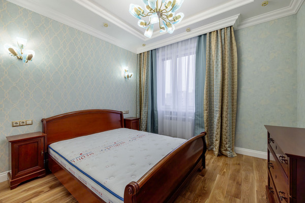 Сдам трехкомнатную (3-комн.) квартиру, Староалексеевская ул, 5а, Москва г
