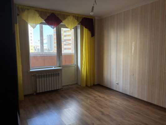Продам однокомнатную (1-комн.) квартиру, Рощинская ул, 44, Екатеринбург г
