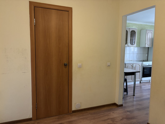 Продам однокомнатную (1-комн.) квартиру, Рощинская ул, 44, Екатеринбург г