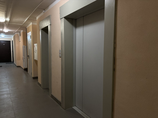 Продам однокомнатную (1-комн.) квартиру, Рощинская ул, 44, Екатеринбург г