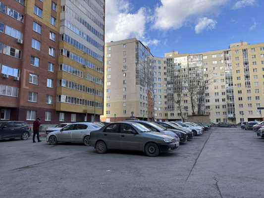 Продам однокомнатную (1-комн.) квартиру, Рощинская ул, 44, Екатеринбург г