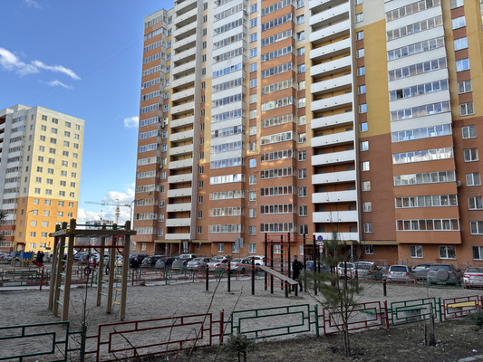 Продам однокомнатную (1-комн.) квартиру, Рощинская ул, 44, Екатеринбург г