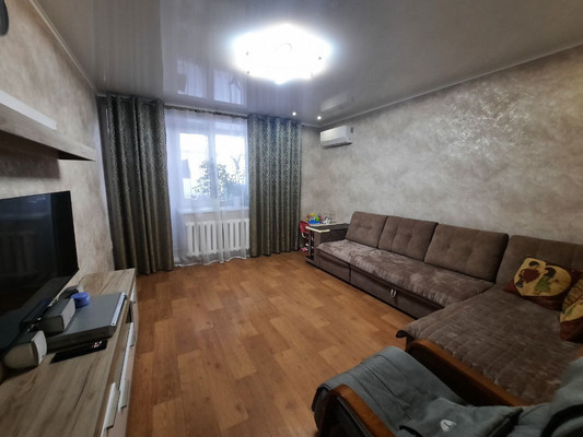 Продам трехкомнатную (3-комн.) квартиру, Голубятникова ул, 30, Казань г