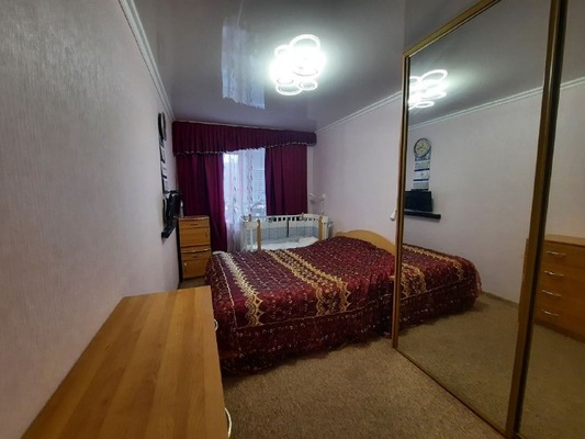Продам трехкомнатную (3-комн.) квартиру, Голубятникова ул, 30, Казань г