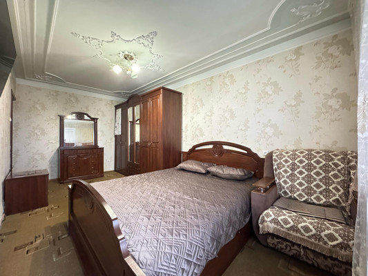 Продам трехкомнатную (3-комн.) квартиру, Тырныаузский проезд, 3, Нальчик г
