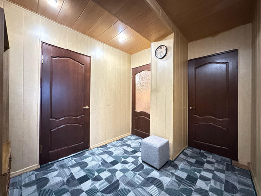 Продам трехкомнатную (3-комн.) квартиру, Тырныаузский проезд, 3, Нальчик г