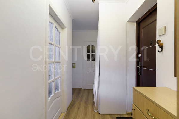 Продам двухкомнатную (2-комн.) квартиру, Гайдара ул, 145 , Калининград г
