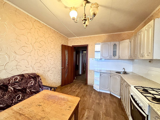 Продам однокомнатную (1-комн.) квартиру, Семчинская ул, 11, Рязань г