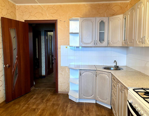 Продам однокомнатную (1-комн.) квартиру, Семчинская ул, 11, Рязань г