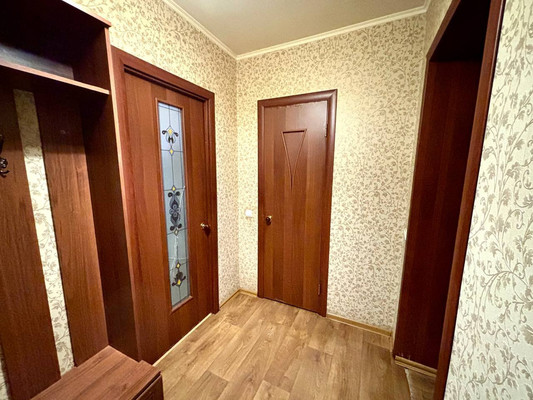 Продам однокомнатную (1-комн.) квартиру, Семчинская ул, 11, Рязань г
