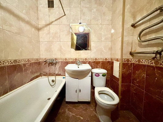 Продам однокомнатную (1-комн.) квартиру, Семчинская ул, 11, Рязань г