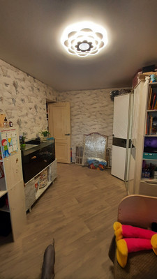 Продам двухкомнатную (2-комн.) квартиру, Крымская ул, 3, Саки г