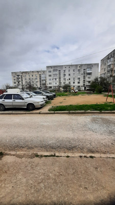Продам двухкомнатную (2-комн.) квартиру, Крымская ул, 3, Саки г