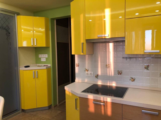 Продам двухкомнатную (2-комн.) квартиру, Дальневосточная ул, 108, Иркутск г