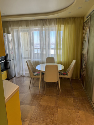 Продам двухкомнатную (2-комн.) квартиру, Дальневосточная ул, 108, Иркутск г