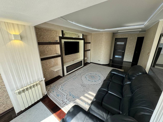 Продам трехкомнатную (3-комн.) квартиру, Гагарина ул, 22, Комсомольск-на-Амуре г