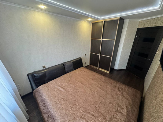 Продам трехкомнатную (3-комн.) квартиру, Гагарина ул, 22, Комсомольск-на-Амуре г