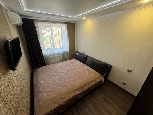 Продам трехкомнатную (3-комн.) квартиру, Гагарина ул, 22, Комсомольск-на-Амуре г
