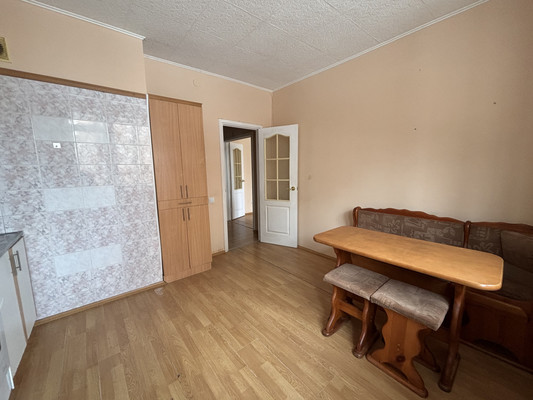 Продам двухкомнатную (2-комн.) квартиру, Академика Шварца ул, 20к4, Екатеринбург г