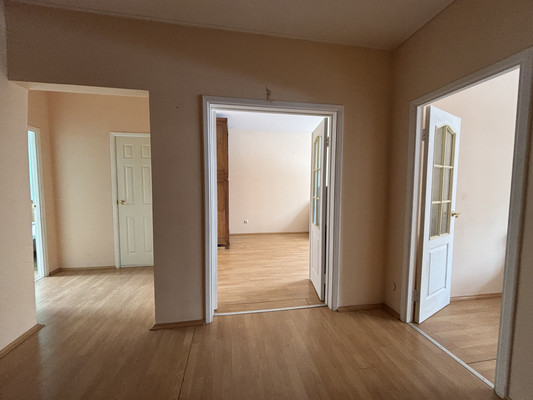 Продам двухкомнатную (2-комн.) квартиру, Академика Шварца ул, 20к4, Екатеринбург г