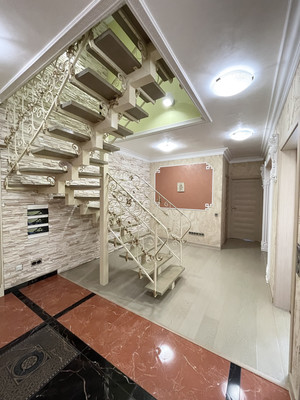 Продам трехкомнатную (3-комн.) квартиру, Интернациональная ул, 16, Шатурторф п