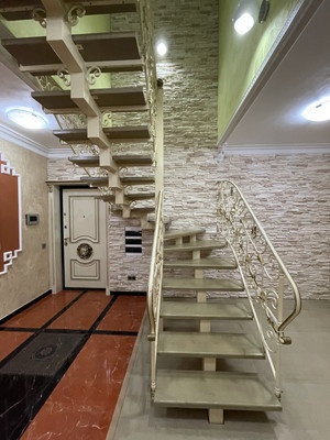 Продам трехкомнатную (3-комн.) квартиру, Интернациональная ул, 16, Шатурторф п