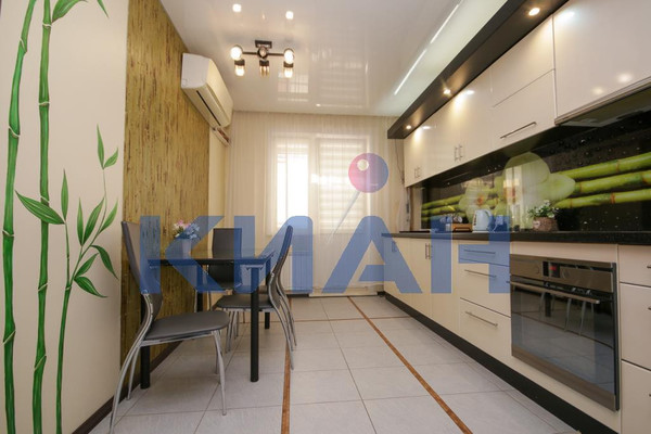 Продам однокомнатную (1-комн.) квартиру, 78 Добровольческой Бригады ул, 40, Красноярск г