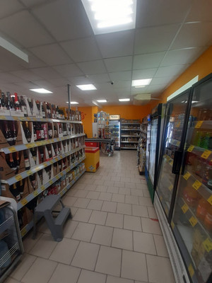 Продам торговое помещение 350 м2, Савина ул, Зимовники п