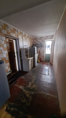 Продам однокомнатную (1-комн.) квартиру, Кузнецова ул, 5, Саки г
