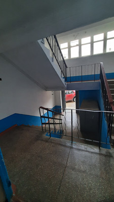 Продам однокомнатную (1-комн.) квартиру, Кузнецова ул, 5, Саки г