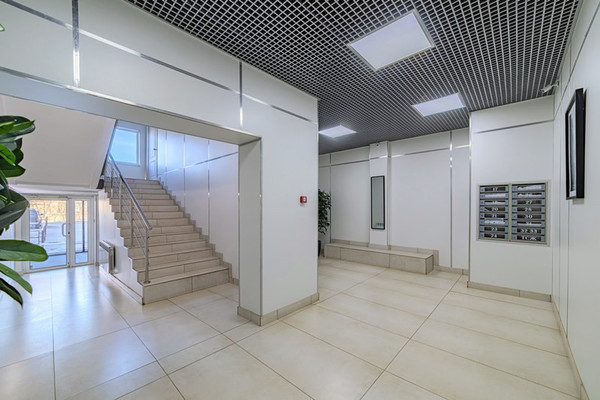 Продам трехкомнатную (3-комн.) квартиру, Московская ул, 4б, Пенза г