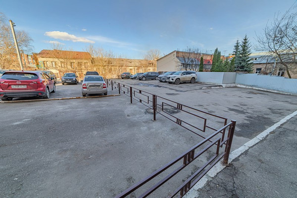 Продам трехкомнатную (3-комн.) квартиру, Московская ул, 4б, Пенза г