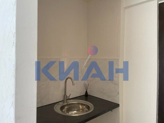 Продам однокомнатную (1-комн.) квартиру, Пролетарская ул, 47, Красноярск г