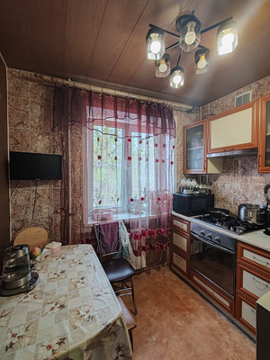 Продам трехкомнатную (3-комн.) квартиру, Варфоломеева ул, 227, Ростов-на-Дону г