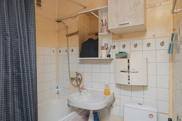 Продам двухкомнатную (2-комн.) квартиру, Адмирала Васюнина ул, 6, Нижний Новгород г