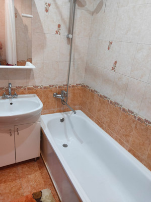 Продам двухкомнатную (2-комн.) квартиру, Казахская ул, 89б, Ростов-на-Дону г