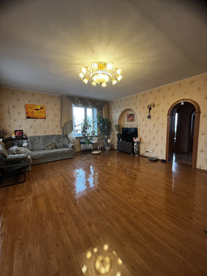 Продам трехкомнатную (3-комн.) квартиру, Сормовское ш, 2, Нижний Новгород г