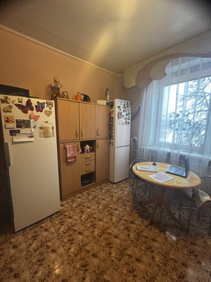 Продам трехкомнатную (3-комн.) квартиру, Сормовское ш, 2, Нижний Новгород г