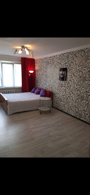 Продам трехкомнатную (3-комн.) квартиру, им. Атарбекова ул, 22, Краснодар г