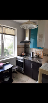 Продам трехкомнатную (3-комн.) квартиру, им. Атарбекова ул, 22, Краснодар г