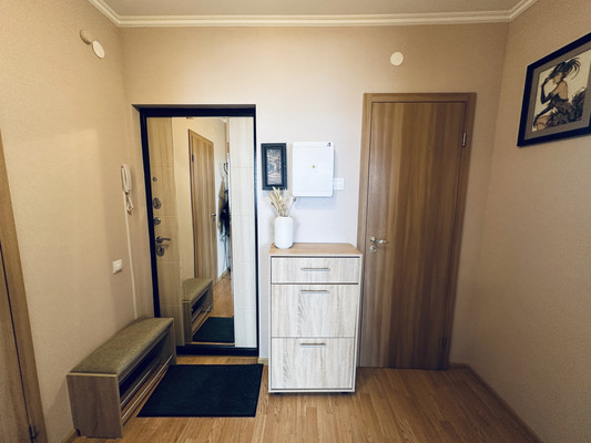 Продам двухкомнатную (2-комн.) квартиру, Шувалова ул, 48, Мурино п