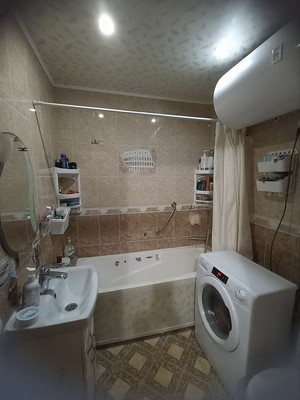 Продам трехкомнатную (3-комн.) квартиру, Советская ул, 32, Саки г