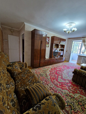 Продам трехкомнатную (3-комн.) квартиру, Комсомольская ул, 17А, Октябрьский г