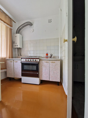 Продам трехкомнатную (3-комн.) квартиру, Комсомольская ул, 17А, Октябрьский г
