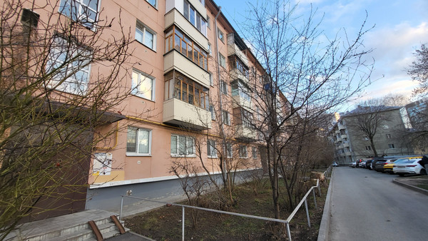 Продам двухкомнатную (2-комн.) квартиру, Заслонова ул, 6, Казань г