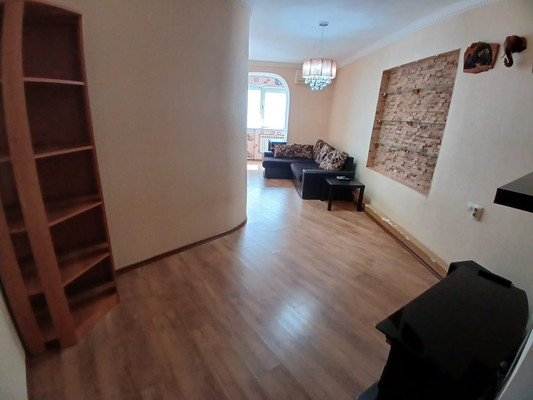 Продам двухкомнатную (2-комн.) квартиру, Калараша ул, 48Б, Туапсе г